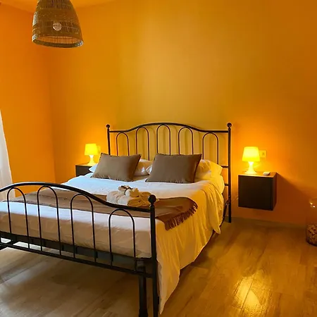 La Casa Dei Mandorli Holiday home *